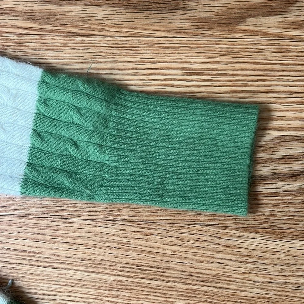 Angora Sweater - Picture 4 of 5